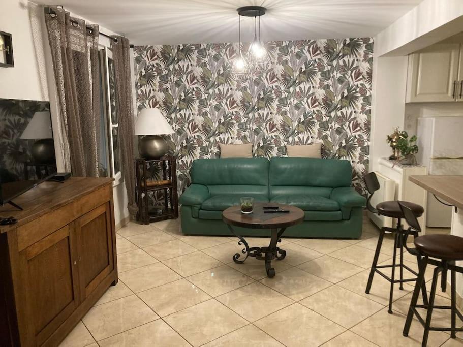 Agreable Maison Avec Jolie Terrasse Exterieure Champigneulles Екстер'єр фото